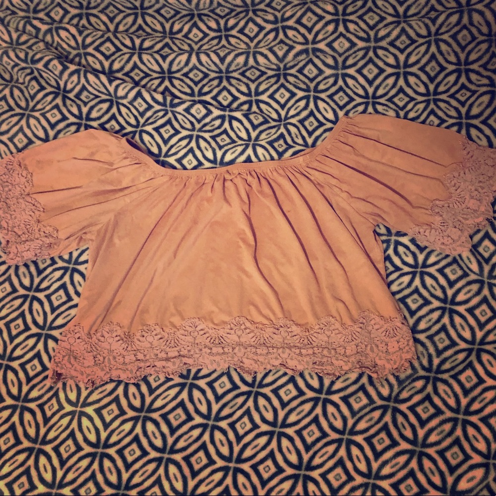 Velvety crop top
